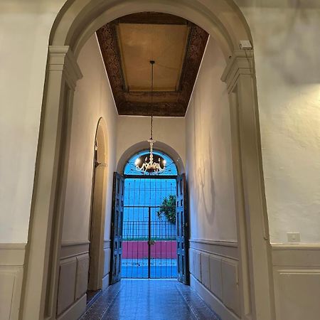 Hostal Velvet Plaza Santa Ana Eksteriør billede